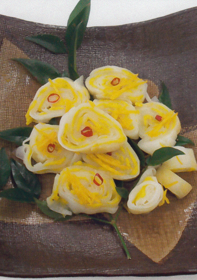 菊の花と大根の酢の物-レシピのメイン写真