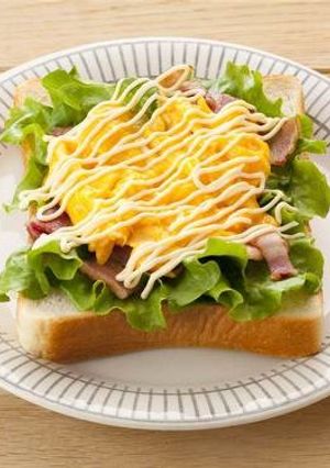 スクランブルエッグのオープンサンド-レシピのメイン写真