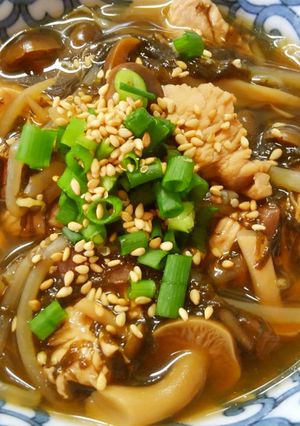 簡単鶏むね肉ともずくと野菜の梅めんつゆ煮-レシピのメイン写真