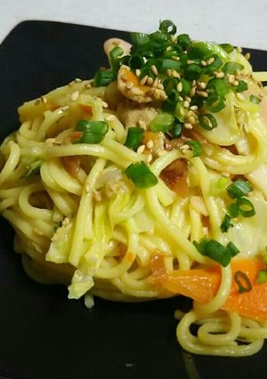梅でさっぱり‼梅ゴマ焼きそば♪-レシピのメイン写真