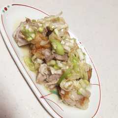 รูปของ 鶏肉のネギ塩ソースがけ