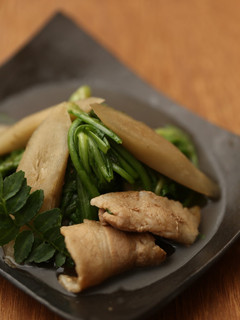 天然だしパックで作る ごぼうと豚肉の煮物-レシピのメイン写真
