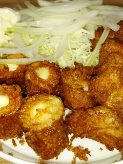 ☆男飯☆010 ピリ辛唐揚げとチーズ竹輪-レシピのメイン写真