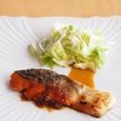 酢玉ねぎタレで食べる☆サーモンのムニエル