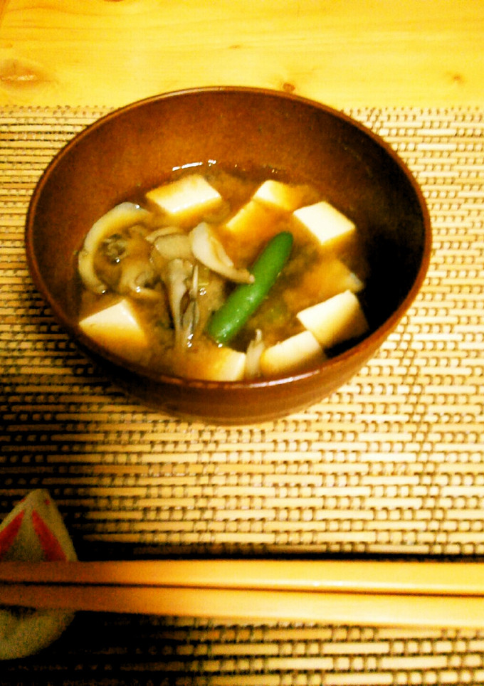 簡単☆マイタケとネギのゴマ油炒めお味噌汁-レシピのメイン写真