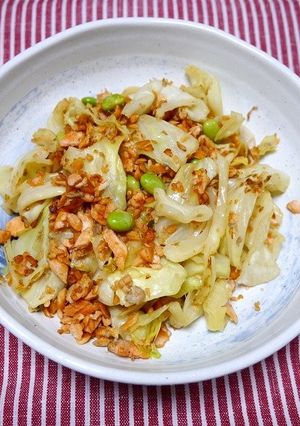 簡単！キャベツと鮭のバター醬油炒め-レシピのメイン写真