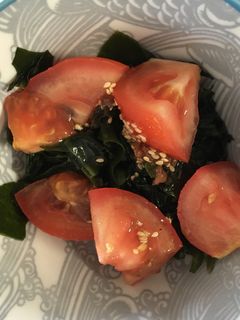 さっぱり簡単!トマトとワカメの酢のもの-レシピのメイン写真