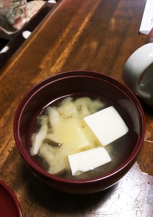 絹豆腐としめじの味噌汁-レシピのメイン写真