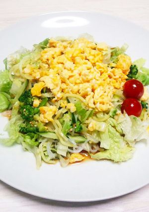 しらたき入りラーメンサラダ☆こんにゃく麺-レシピのメイン写真