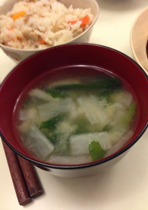 時短☆冷凍ほうれん草と大根の味噌汁-レシピのメイン写真
