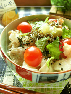 ひとりランチに♡ 豚とトマトの塩レモン丼-レシピのメイン写真