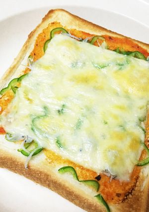しらす＋ピーマン＋チーズ＋食パン＝朝食-レシピのメイン写真