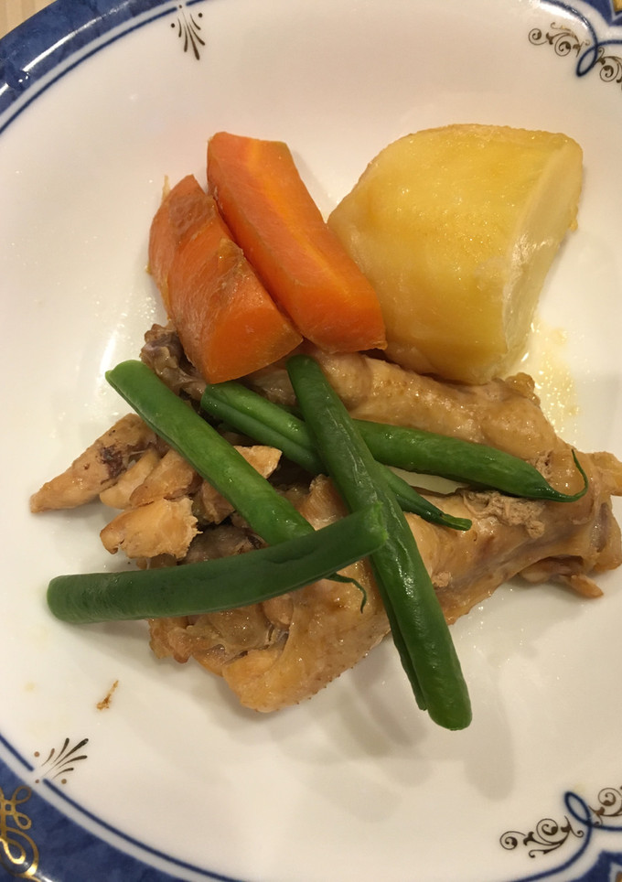 骨付き手羽元と新じゃがいもの炒め煮-レシピのメイン写真