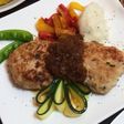 ズッキーニとエリンギ入ヘルシーハンバーグ