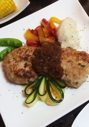 ズッキーニとエリンギ入ヘルシーハンバーグ-レシピのメイン写真