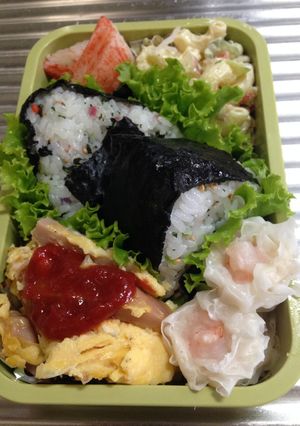 お弁当27★2016.5.27〔おにぎり-レシピのメイン写真