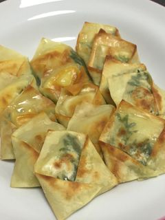 余ったワンタンの皮で簡単大葉チーズ焼き-レシピのメイン写真