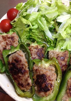 ピーマンの肉詰め♪玉ねぎ氷入り肉だね-レシピのメイン写真