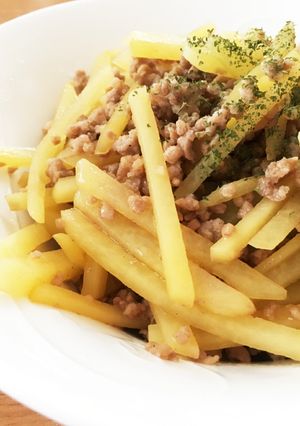 誰でも簡単♡じゃがいもひき肉炒め-レシピのメイン写真