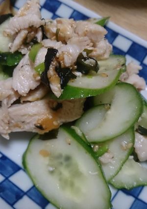 夏バテにも。キュウリとむね肉の梅肉和え-レシピのメイン写真