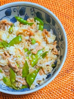 絹さやと豚ロース肉の混ぜごはん-レシピのメイン写真