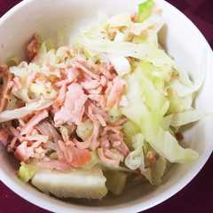 รูปของ 茹でキャベツ&スモークサーモン炒め