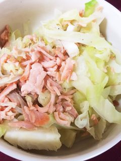 茹でキャベツ&スモークサーモン炒め-レシピのメイン写真
