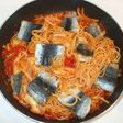 魚・イワシ+トマト缶+キャベツのパスタ