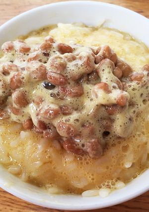 チーズ風味の納豆TKG-レシピのメイン写真