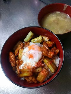 簡単♪焼き鳥丼-レシピのメイン写真