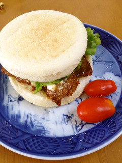 焼き肉塩レモンバーガー-レシピのメイン写真
