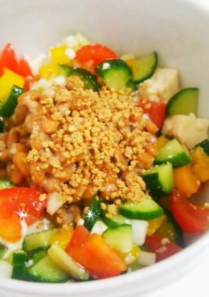 しゃっきしゃきがくせになる♪ばくだん丼-レシピのメイン写真