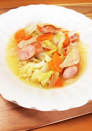 キャベツ玉ねぎ人参ウインナーのコンソメ煮-レシピのメイン写真