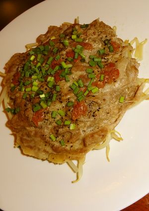 超簡単！豚肉と梅干のレンジ蒸し-レシピのメイン写真