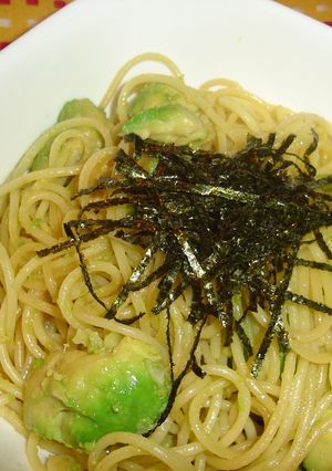 美味っ！アボカド・ガーリック醤油パスタ☆-レシピのメイン写真