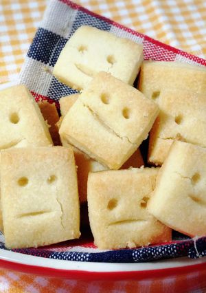 にこにこキューブクッキー-レシピのメイン写真