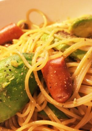 焼きアボカドのパスタ-レシピのメイン写真