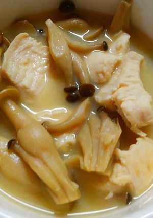 簡単♪鶏むね肉としめじの西京味噌煮込み！-レシピのメイン写真