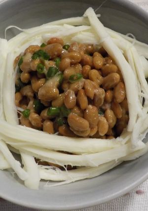 さいておいしいモッツァレラと納豆-レシピのメイン写真