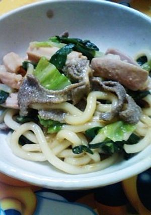 夏のスタミナ抜群メニュー★ホルモンうどん-レシピのメイン写真