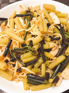 フキとワラビの春パスタ-レシピのメイン写真