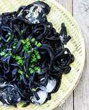 竹炭パウダーのひんやり♪手打ちうどん