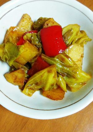 キャベツ、パプリカ、じゃが芋のカレー蒸し-レシピのメイン写真