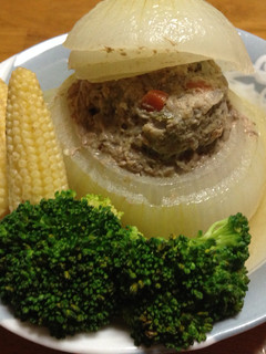 丸ごと玉ねぎの肉詰め-レシピのメイン写真