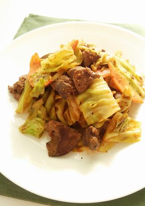 キャベツと鶏レバーのスパイシー炒め-レシピのメイン写真
