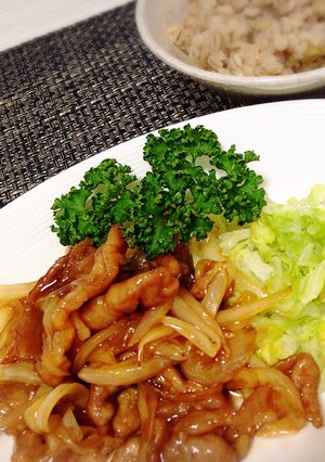 簡単♪豚ロースと玉ねぎのピリ辛ソース炒め-レシピのメイン写真