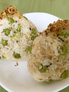 ☆うなぎ蒲焼 青えんどう豆 おにぎり-レシピのメイン写真