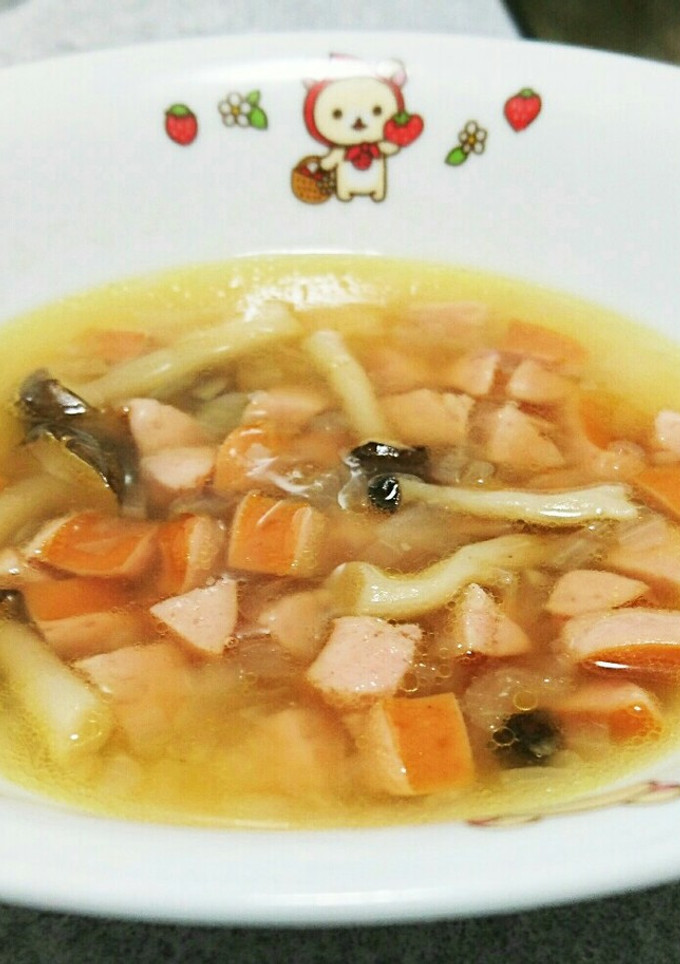 みじん玉ねぎとウインナーのコンソメスープ-レシピのメイン写真