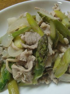 ポッカ塩レモンでアスパラと豚肉の炒め物-レシピのメイン写真