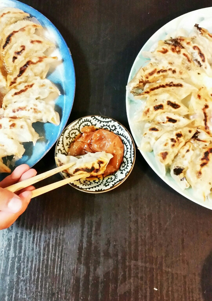 。゜☆梅でさっぱり☆。゜手作りギョウザ-レシピのメイン写真